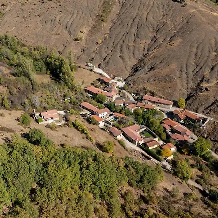 Genciana, Con Encanto En La Montana Leonesa *
