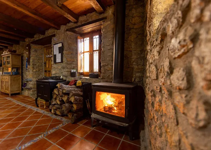 Сasa de vacaciones Genciana, Con Encanto En La Montaña Leonesa *