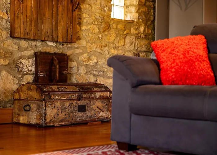 Genciana, Con Encanto En La Montaña Leonesa *